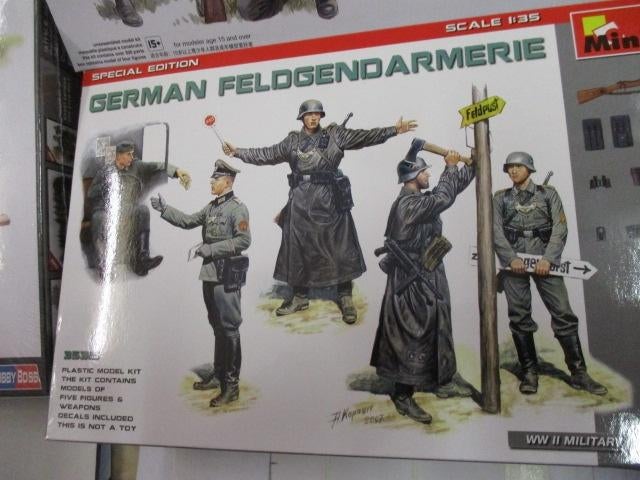 chapelle-modelkit-Feldgendarmerie ww2-1/35 +voir photos, Enlèvement ou Envoi, Neuf