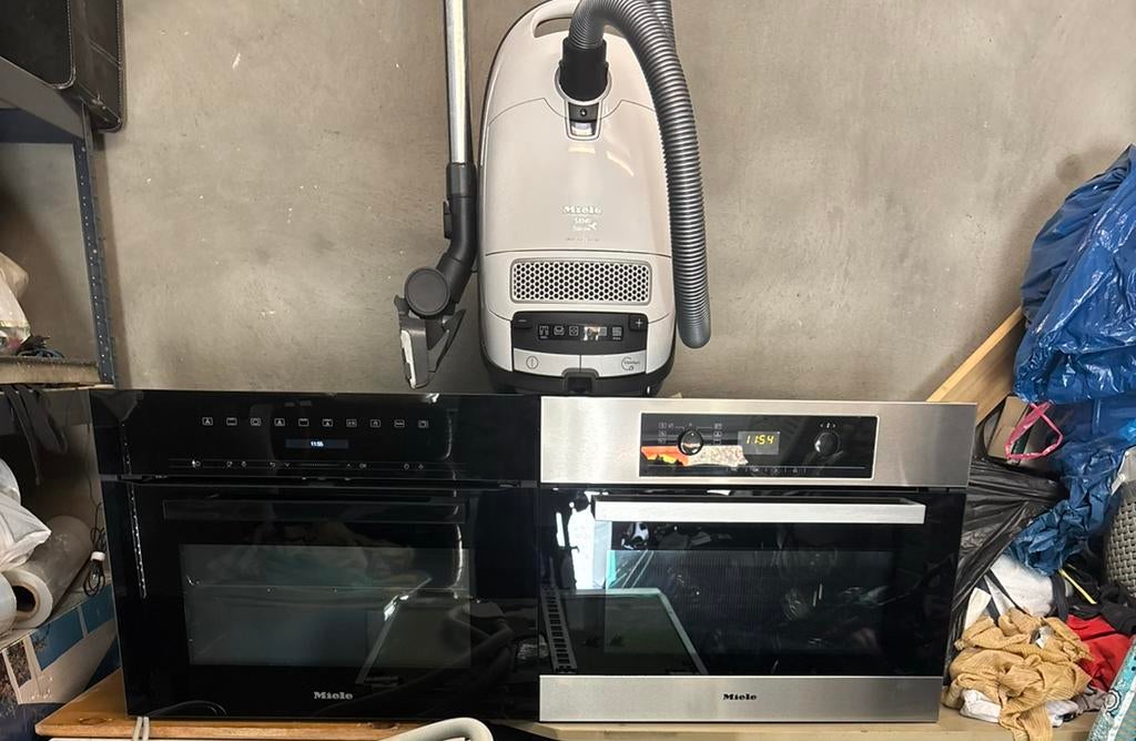 Mooie miele set met een Combimagnetron,oven,en stofzuiger, Ophalen, Zo goed als nieuw