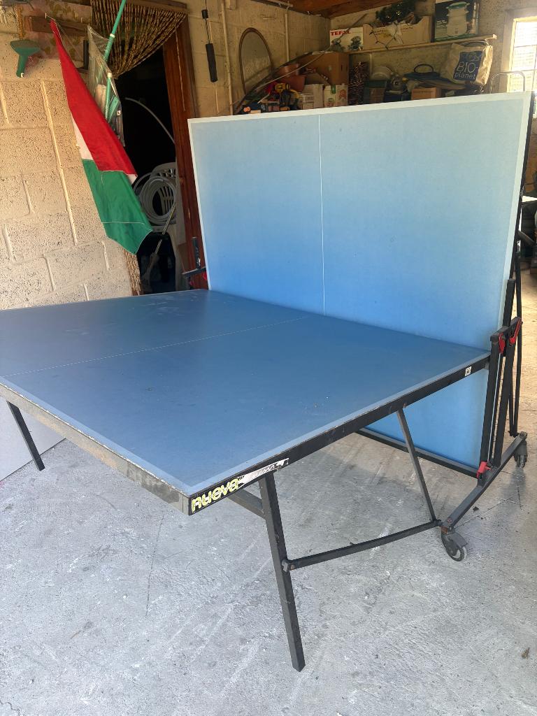 Table de ping pong, Enlèvement, Utilisé