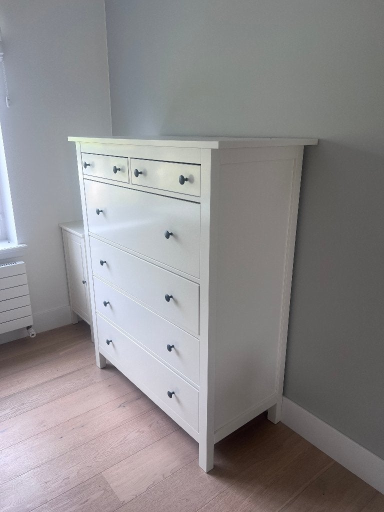 Mooie commode kast wit, Huis en Inrichting, Ophalen, 100 tot 150 cm, 5 laden of meer, 100 tot 150 cm