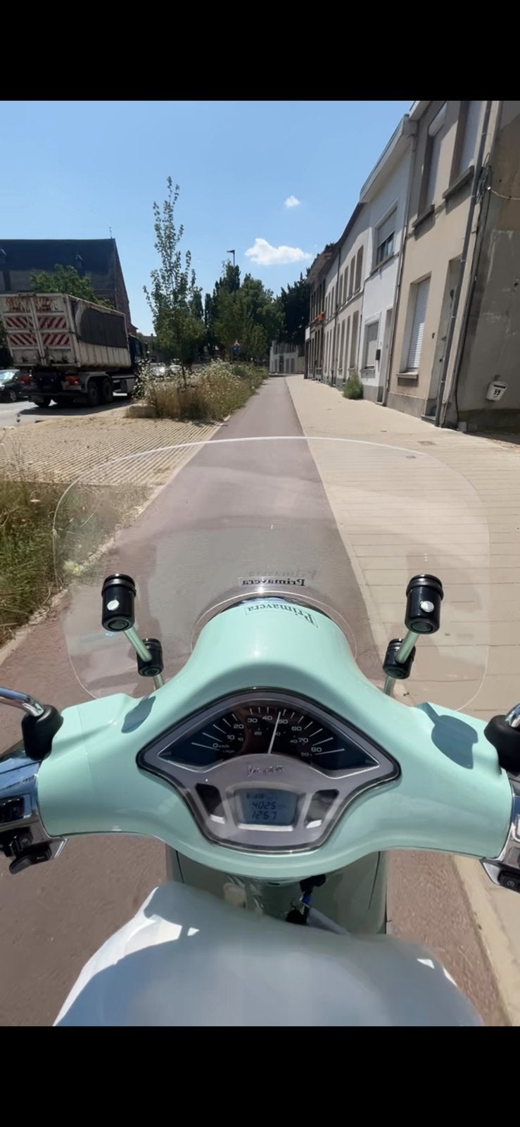 Vespa Primavera B klasse, Fietsen en Brommers, Ophalen, Zo goed als nieuw