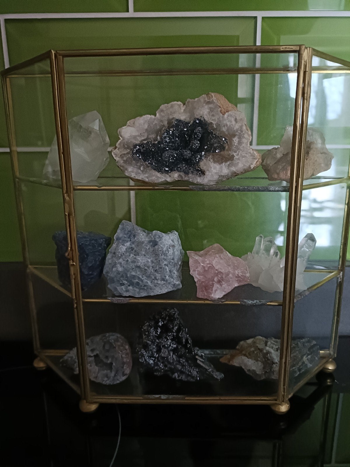 Vitrine vintage + collection de minéraux, Enlèvement ou Envoi