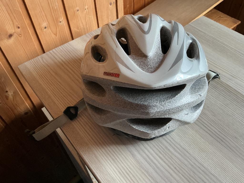 Giro Transfer Fietshelm - Maat 54-61cm - Lichtgewicht (258g), Fietsen en Brommers, Ophalen