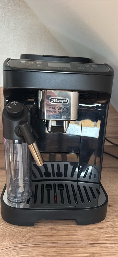 Machine à café De Longhi Magnifica Evo Next, Electroménager, Cafetières, Neuf, Réservoir d'eau amovible, Enlèvement ou Envoi, Café en grains