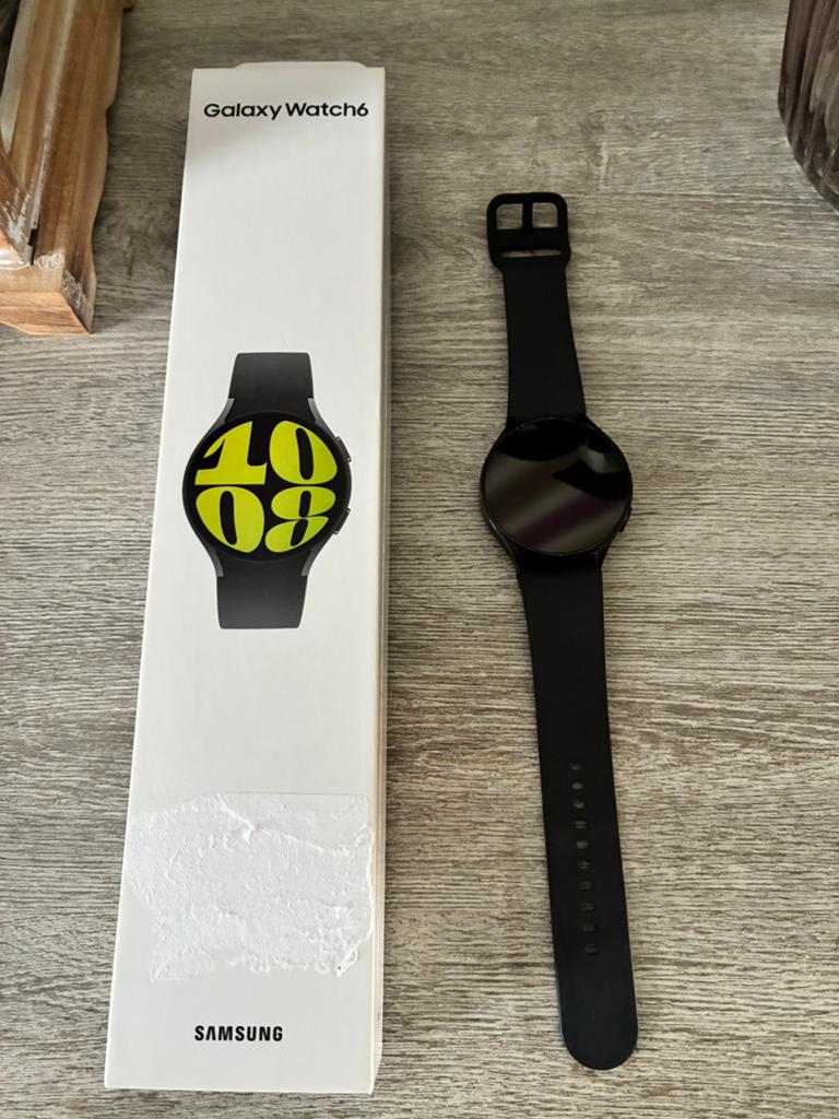 Vend Samsung Galaxy Watch 6, Étanche, Enlèvement, Utilisé, Noir