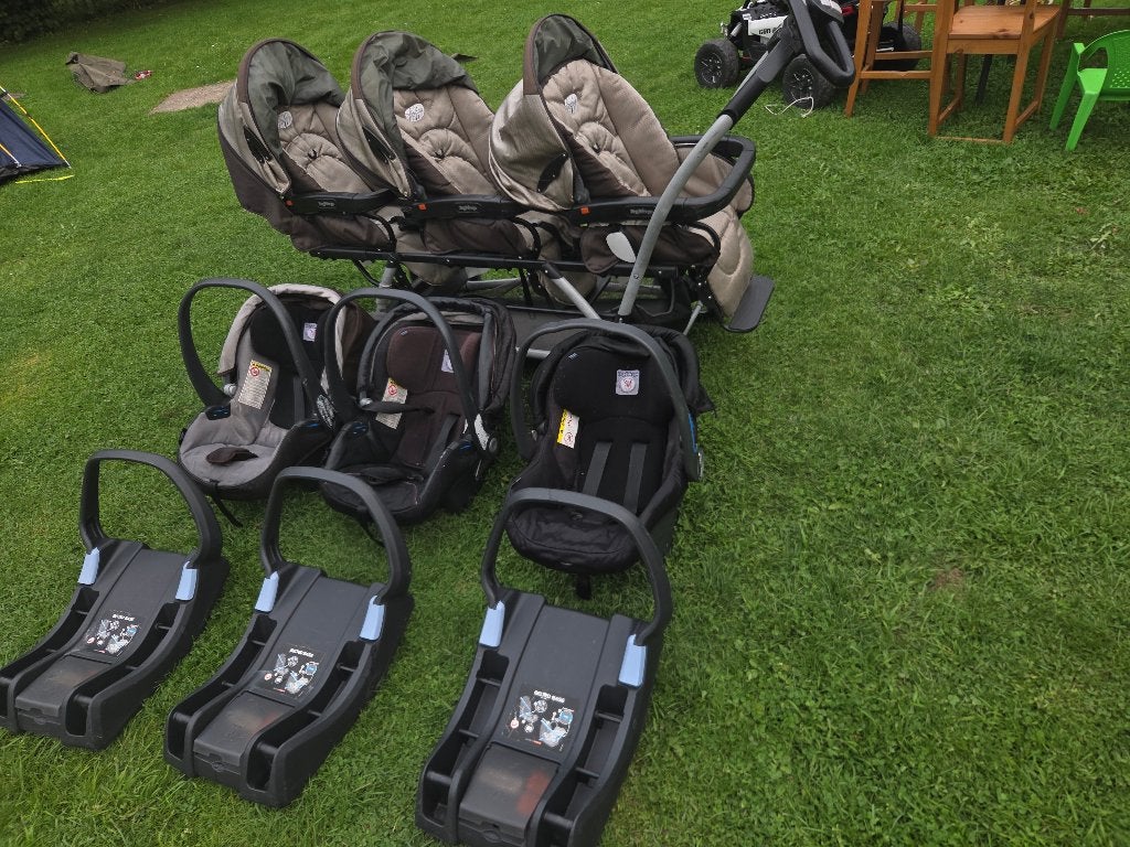 Poussette triplés( peg perego) avec volant directionnel, Enlèvement, Utilisé, Poussette, Autres marques
