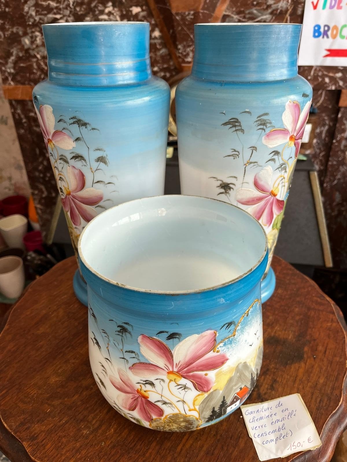 vases, Enlèvement