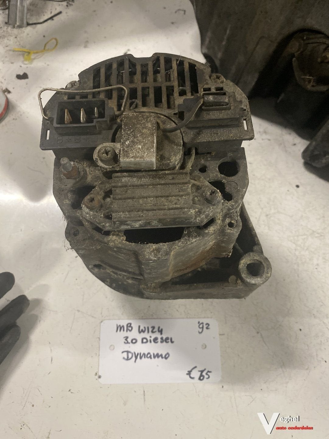 Mercedes W124 3.0 Diesel Dynamo, -, Utilisé, -, -
