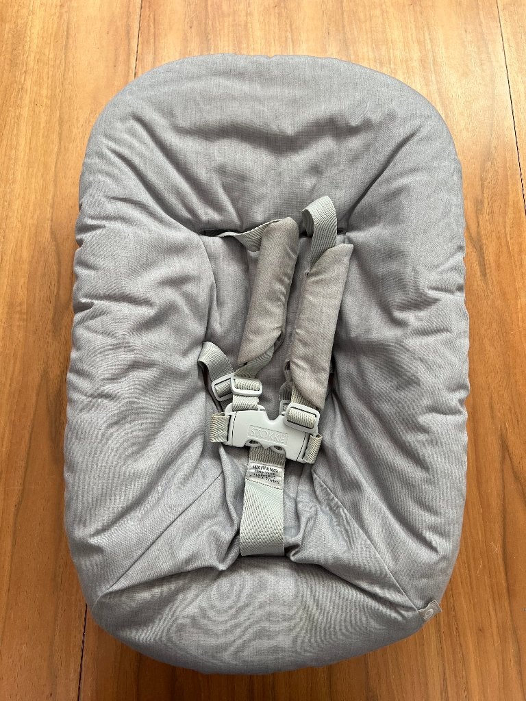 NIEUW MODEL Newborn set Stokke trip trap, Kinderen en Baby's, Ophalen, Zo goed als nieuw, Meegroeistoel, Stoelverkleiner