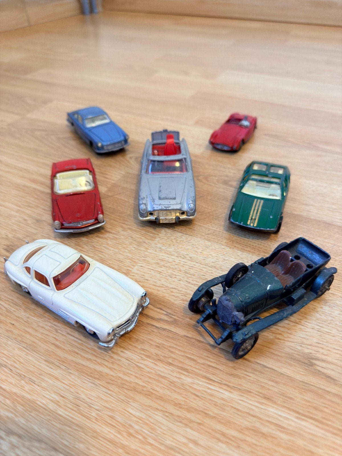 Lot 7 Voitures Miniatures Vintage – Dinky Toys & Corgy Toys, Enlèvement ou Envoi, Voiture, Corgi
