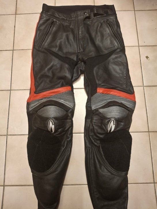 deal pantalon richa de 48 a 58, Enlèvement