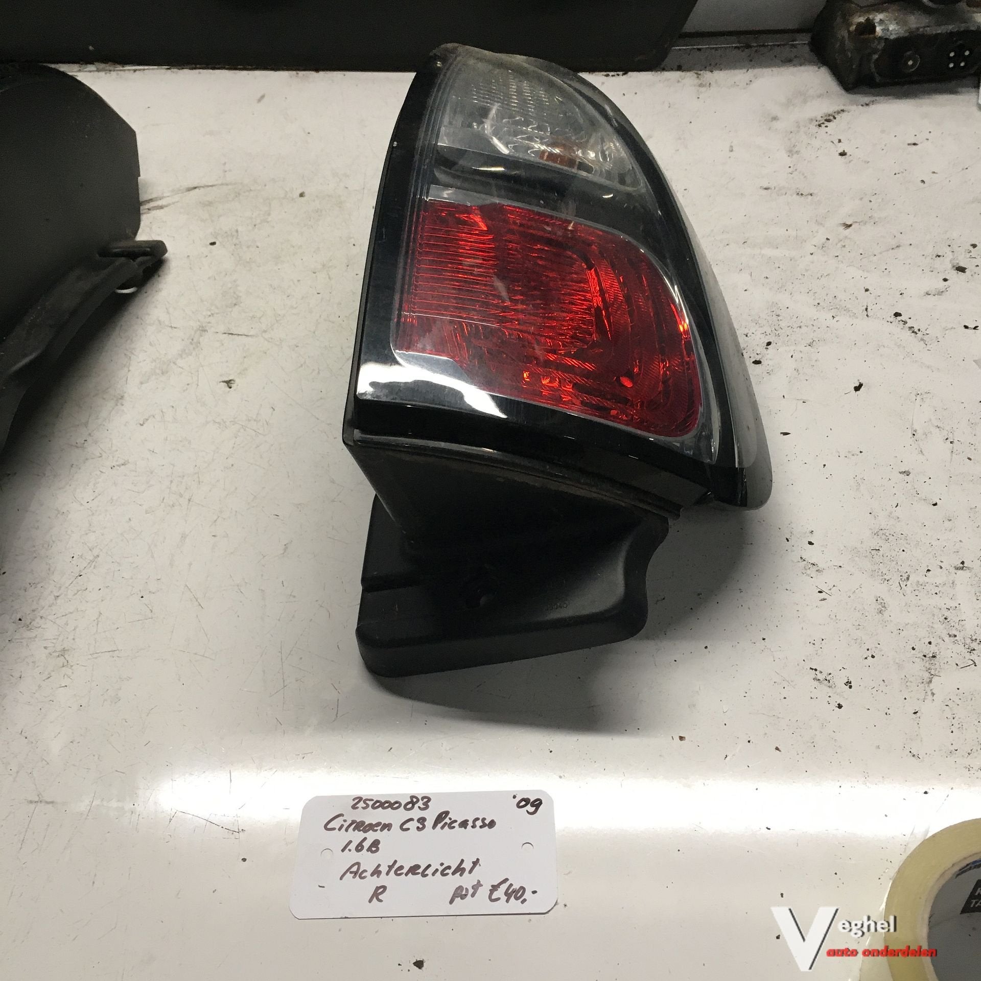 Citroen C3 Picasso 1.6 B 2009 2500083  Achterlicht Links of, -, Utilisé, -, -