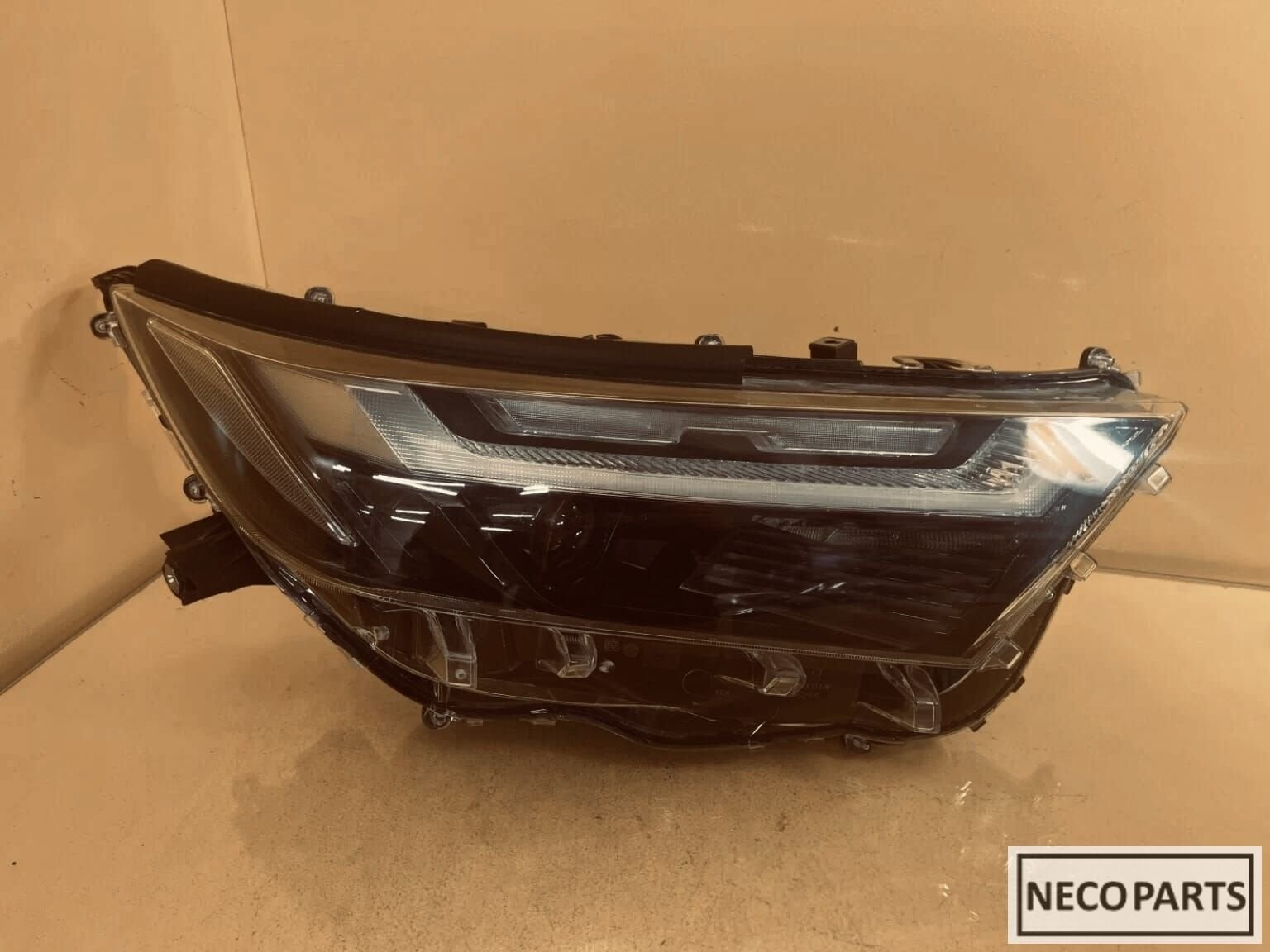 Koplamp rechts origineel TOYOTA RAV4 2022-, Gebruikt, -, -, Ophalen of Verzenden