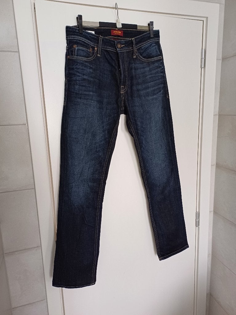 JACK and JONES jean homme neuf 30/32, Enlèvement, Neuf, Bleu, W32 (confection 46) ou plus petit