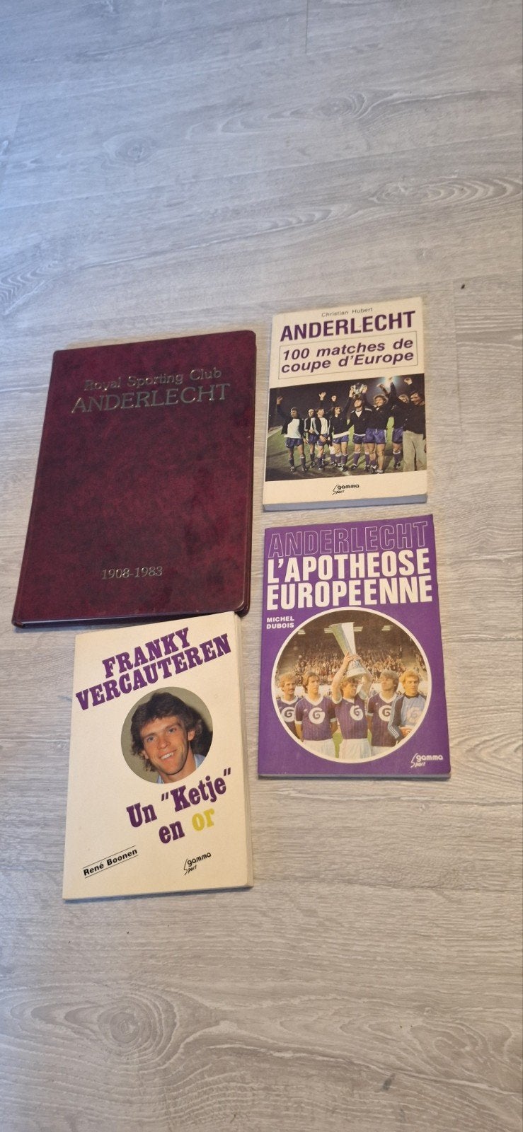Lot livres d or 75ans sporting Anderlecht dédicacé, Enlèvement ou Envoi