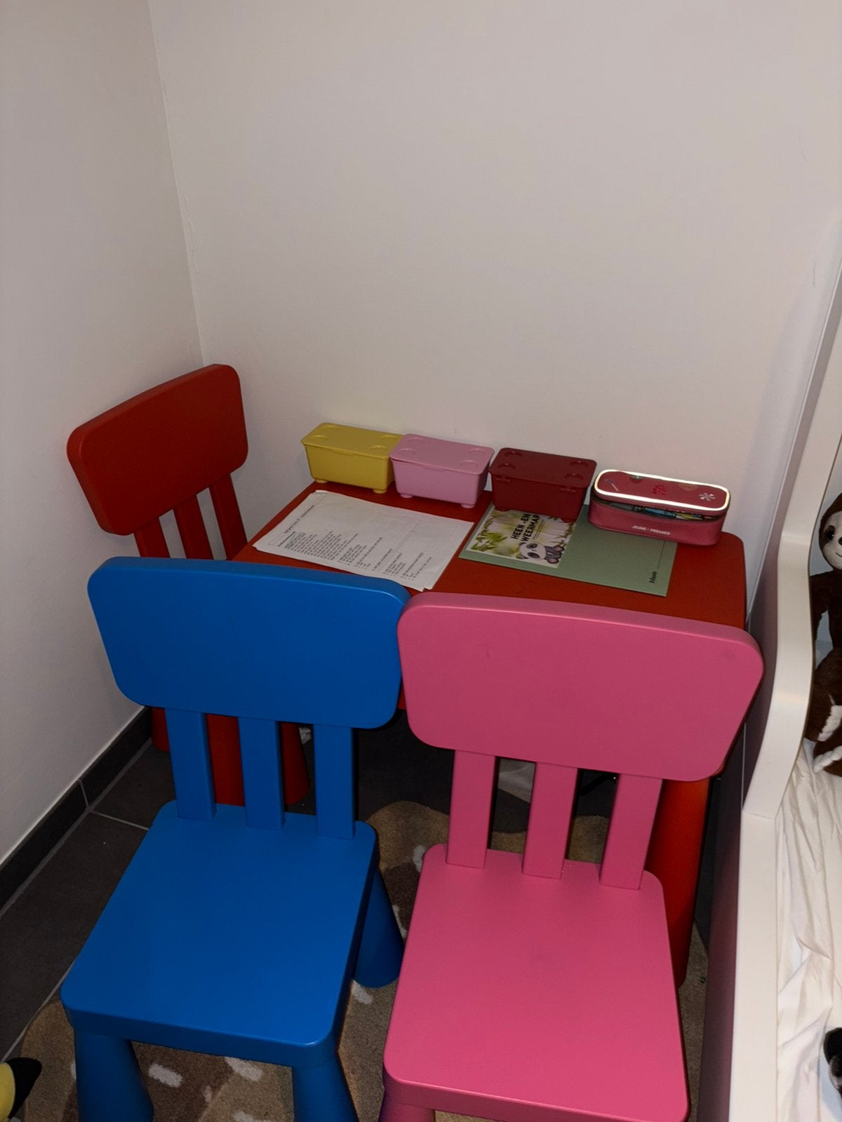 Tafel met 3 stoelen, Kinderen en Baby's, Ophalen, Zo goed als nieuw