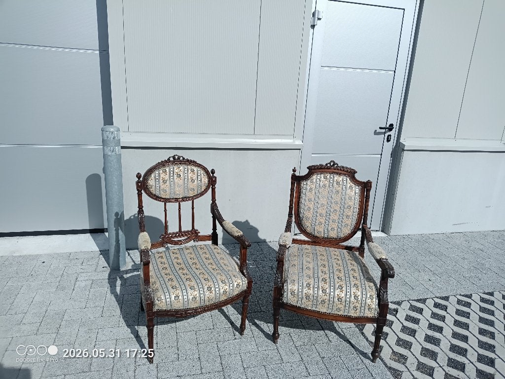 Stoeltjes eetkamer, Ophalen