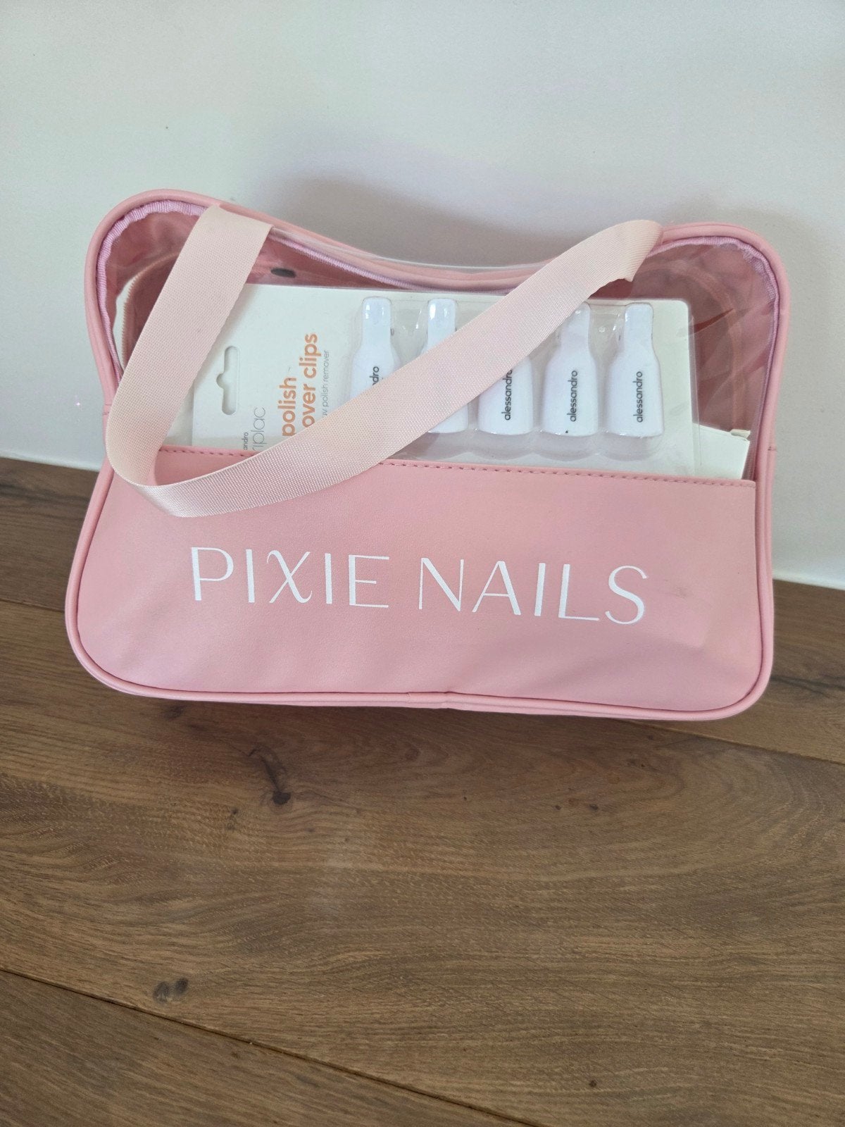Gellak/Gellish, Enlèvement