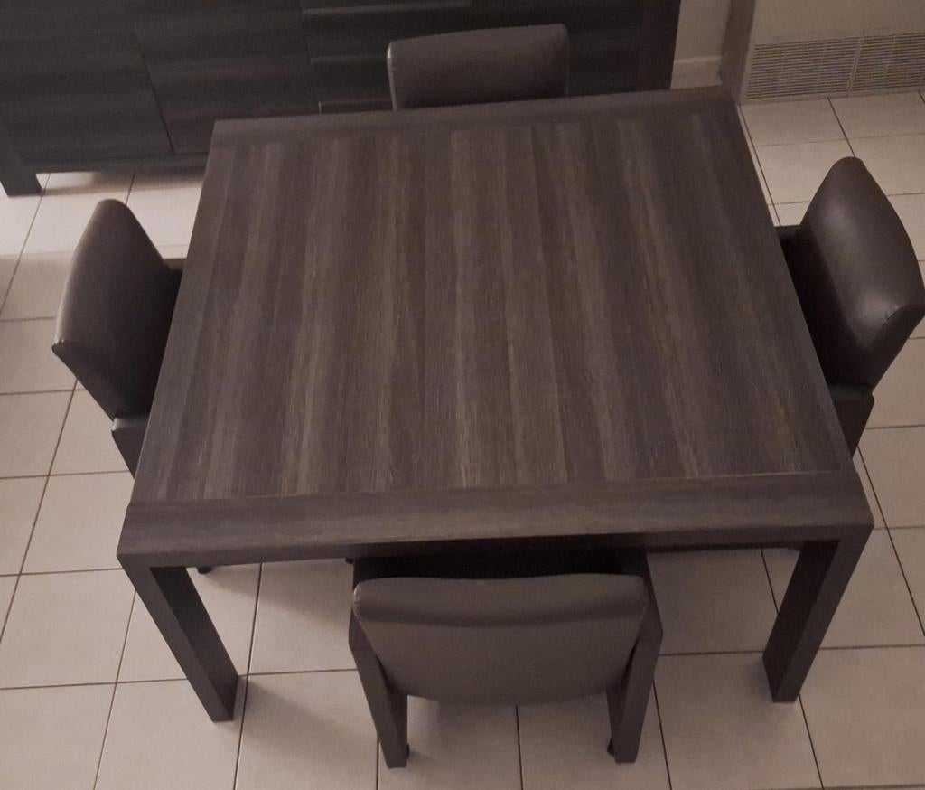 Eetkamer tafel met 4 stoelen, Ophalen