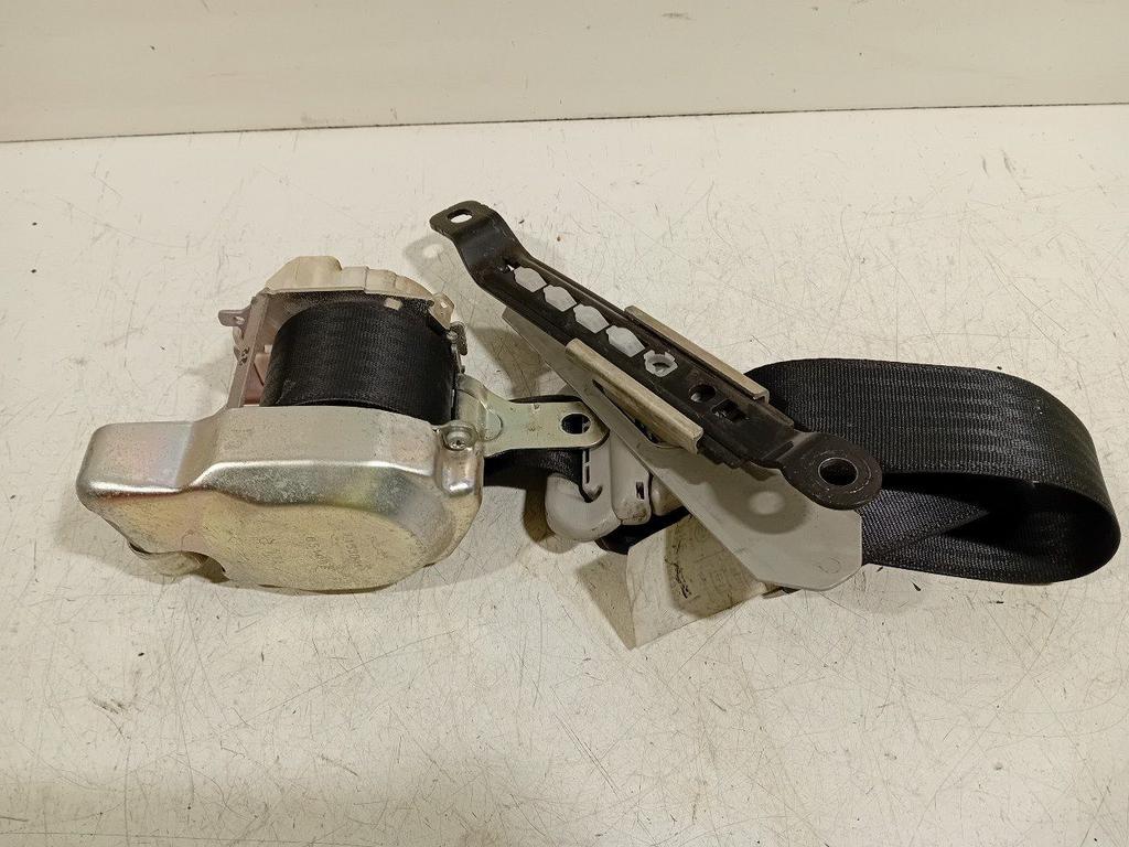 Veiligheidsgordel rechts voor Suzuki Swift, Onderdelen@venauto.nl, Van der Ven Autorecycling B.V., Gebruikt, Ettenseweg 76, 4706 PB Roosendaal, The Netherlands