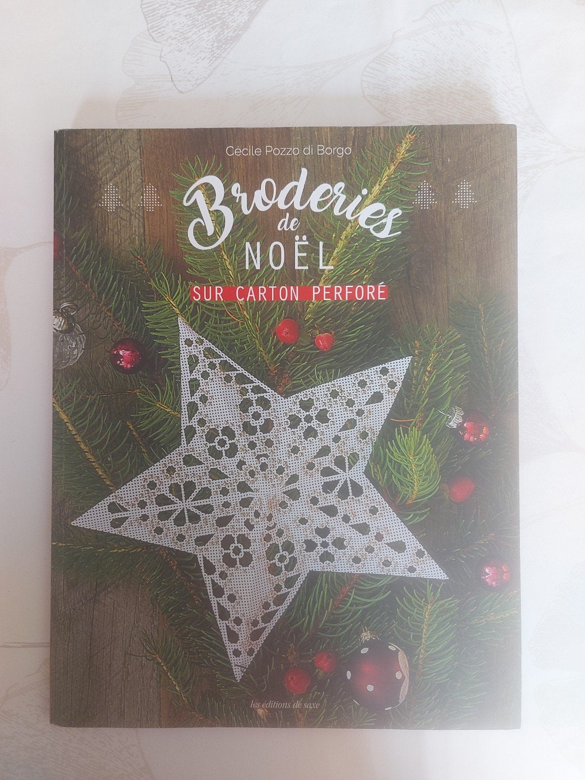 Broderies de Noël sur carton perforé, Enlèvement ou Envoi