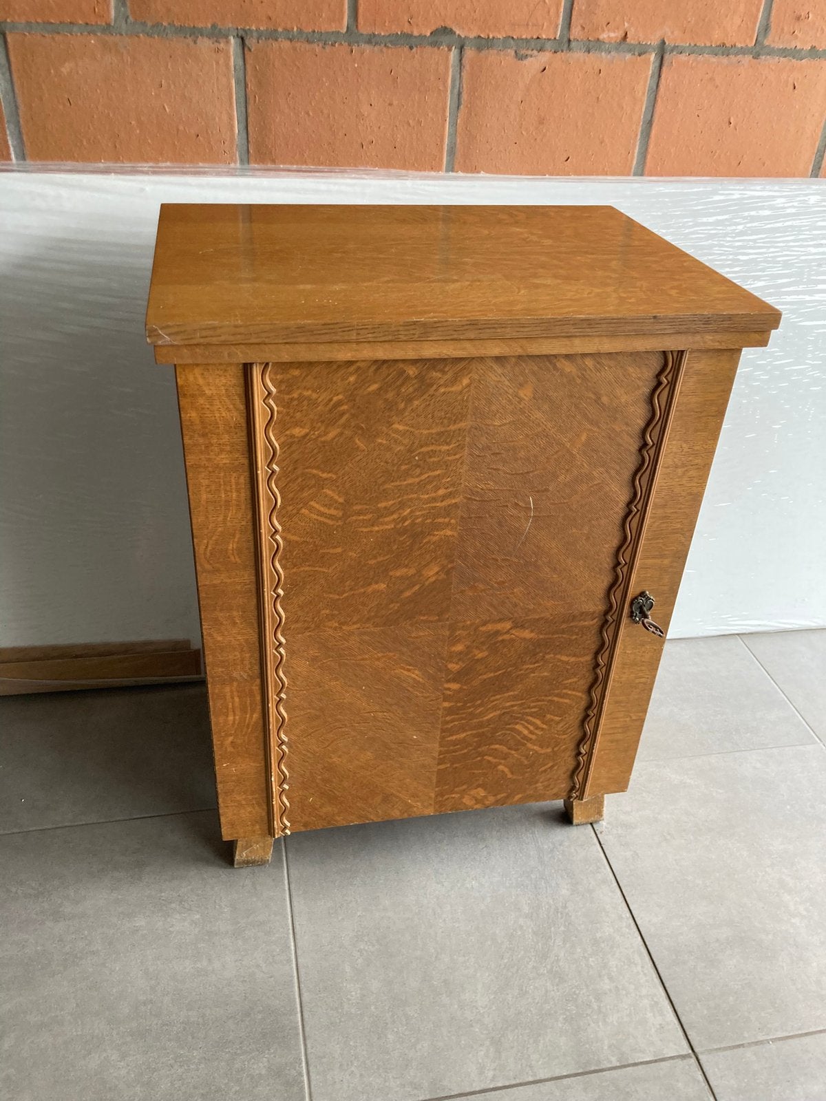 Armoire avec machine à coudre Singer, Enlèvement