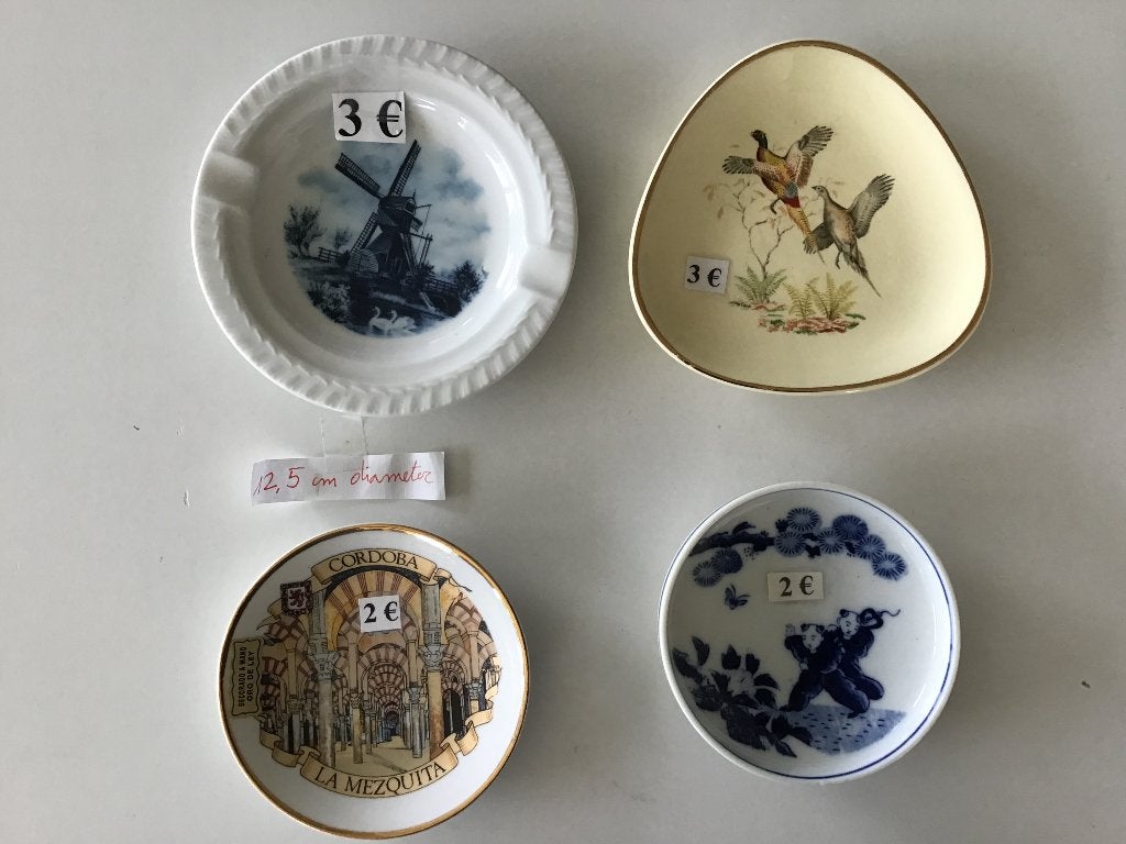 10 tal kleine speciale bordjes of schaaltjes, Antiek en Kunst, Ophalen of Verzenden