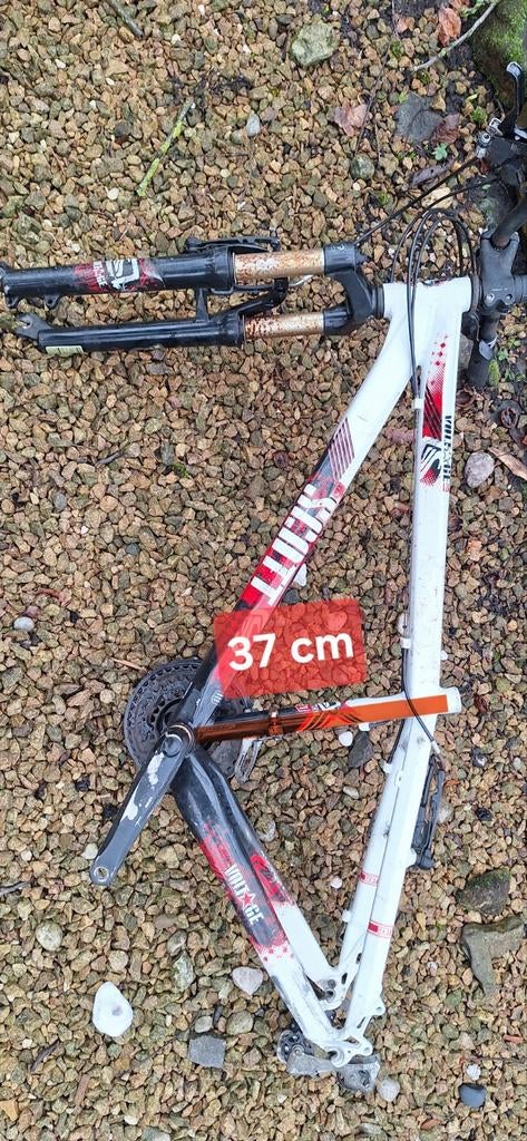 Cadre VTT en aluminium de 26 pouces, Enlèvement