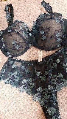 Ensemble romantique de broderies vertes turquoises 75F  38, Vêtements | Femmes, Prima Donna, Enlèvement ou Envoi, Vert, Ensemble