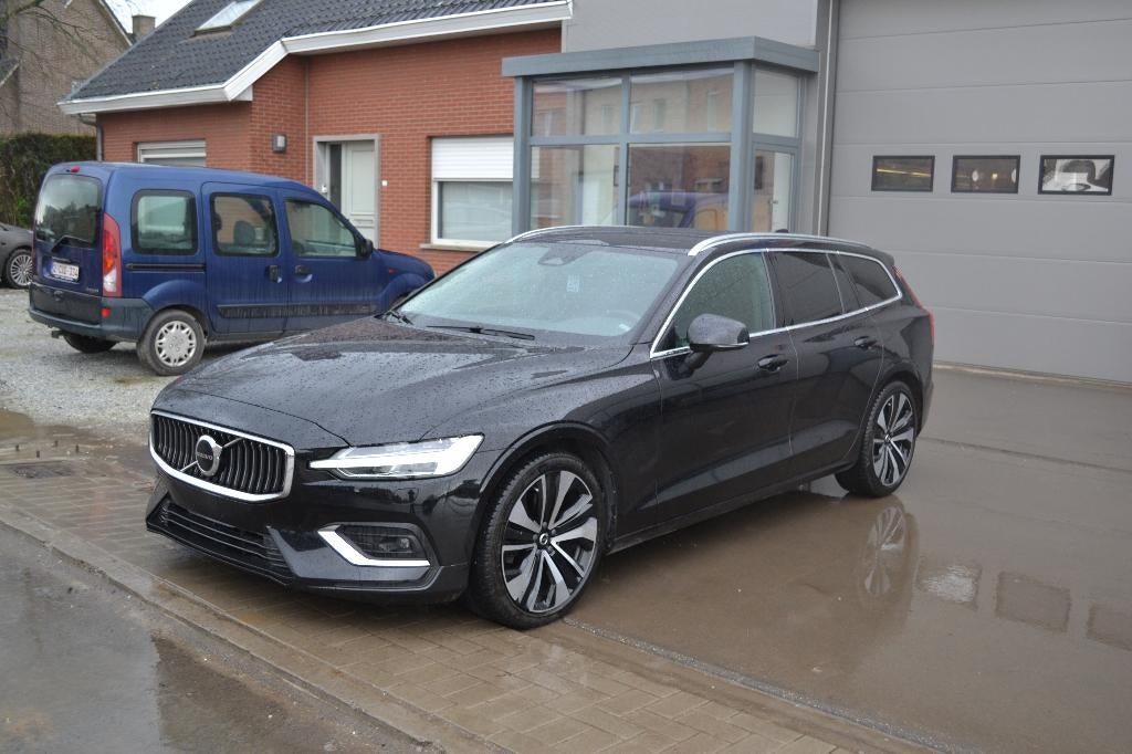 Volvo V60 HEATED SEATS/HARMANN KARDON, Autos, Volvo, Cuir, 2460 kg, Euro 6, Entreprise