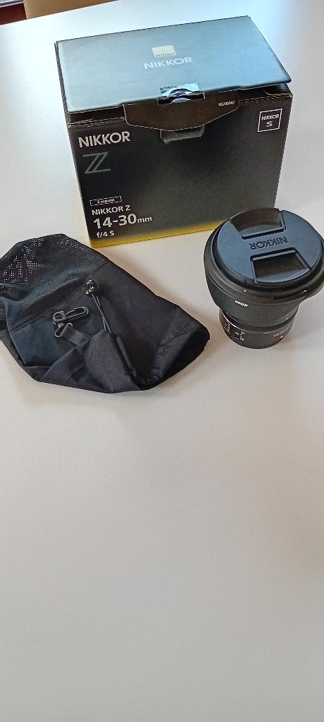 NIKKOR Z14-30 F4 S, Audio, Tv en Foto, Ophalen, Zo goed als nieuw, Groothoeklens, Zoom