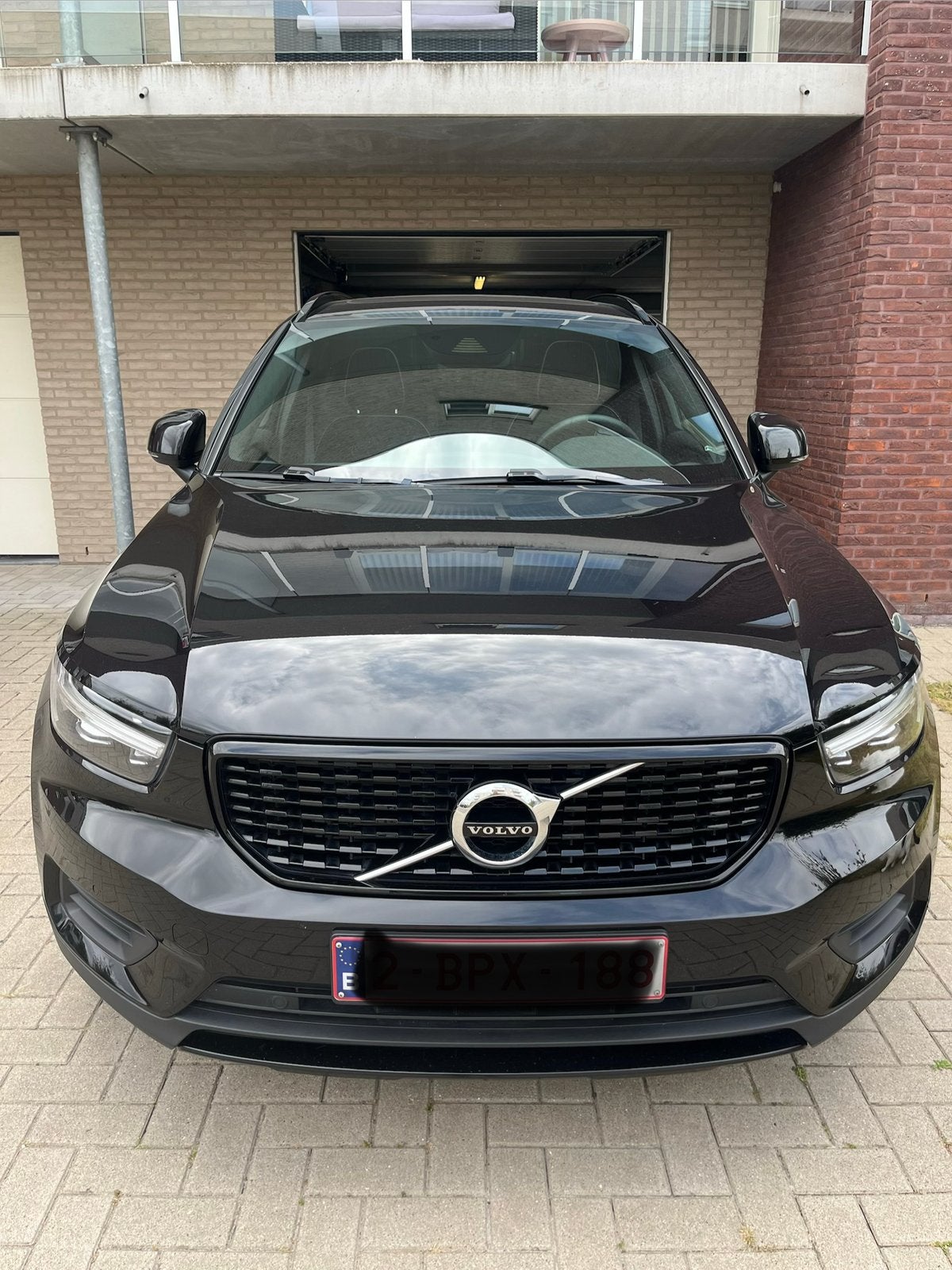 Volvo XC40 R-DESIGN PLUG-IN HYBRID T4 2022 Harman Kardon, Achat, Entretenue par le concessionnaire, Noir, 5 portes