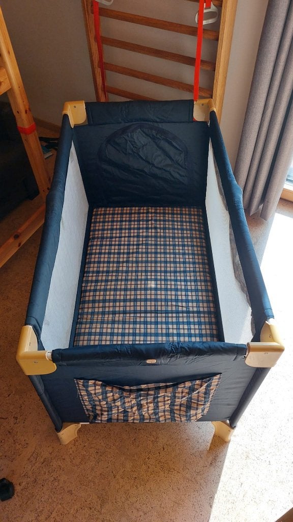 Lit cage à donner, Enfants & Bébés, Enlèvement, Utilisé, Moins de 140 cm, Moins de 70 cm