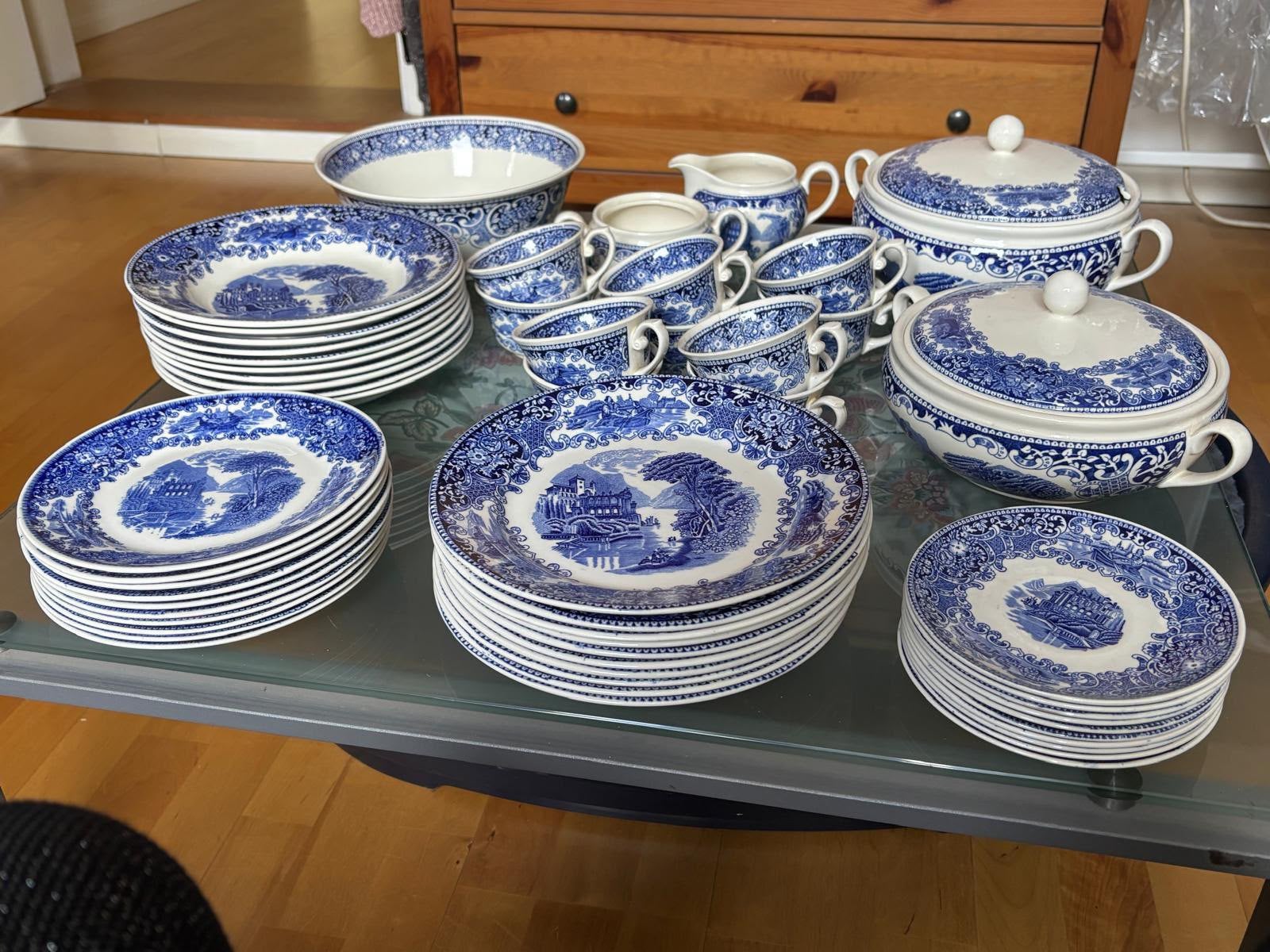 Servies compleet - Petrus Regout & Co., Ophalen