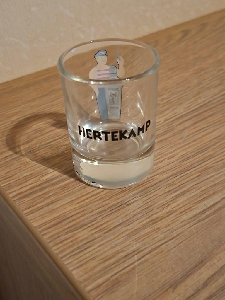 Vintage shotglas of borrelglas / Hertekamp, Verzamelen, Ophalen of Verzenden, Gebruikt, Borrel- of Shotglas