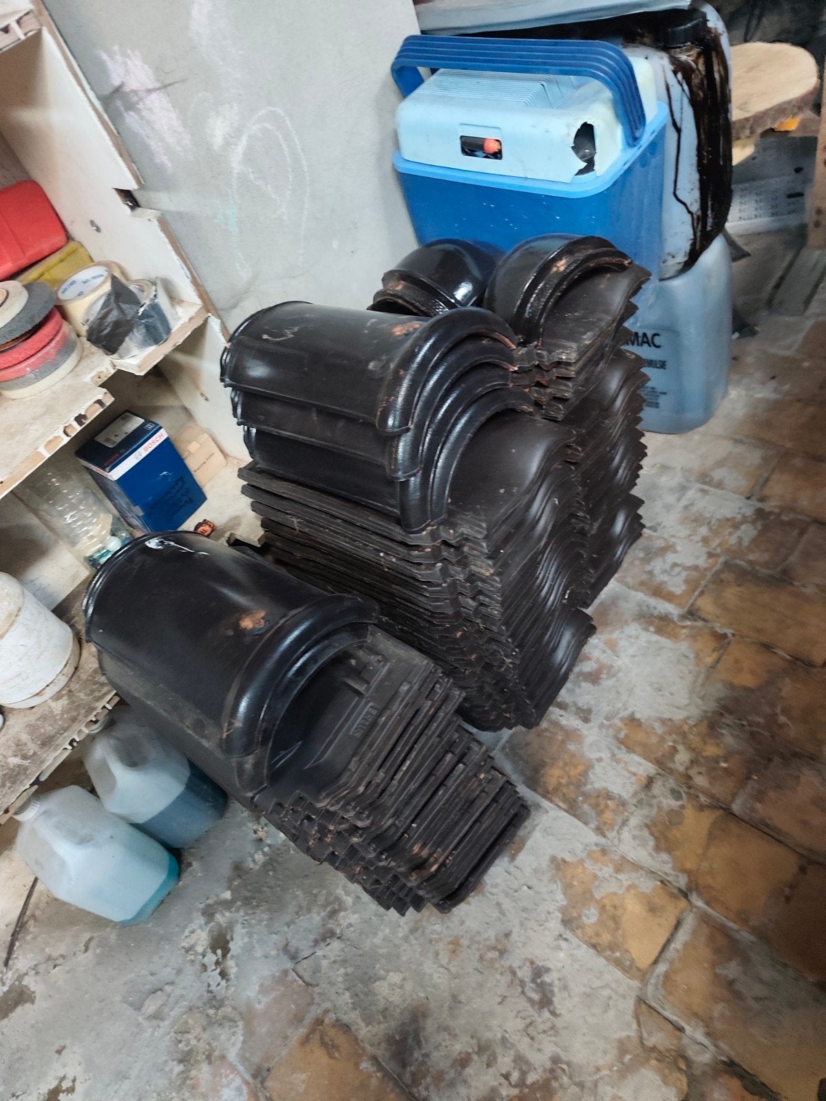Erlus dakpannen, Doe-het-zelf en Bouw, Ophalen, Nieuw, Zwart, Dakpannen