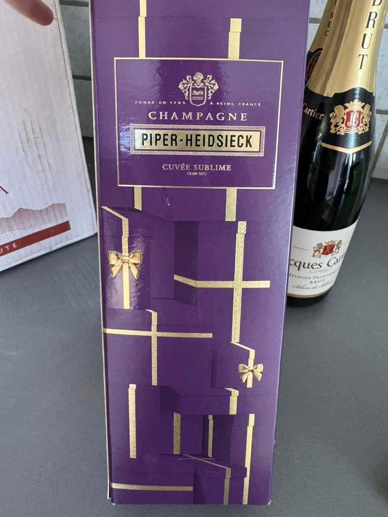 Lot de vins, champagne et liqueur à vendre, Enlèvement, Comme neuf, Champagne