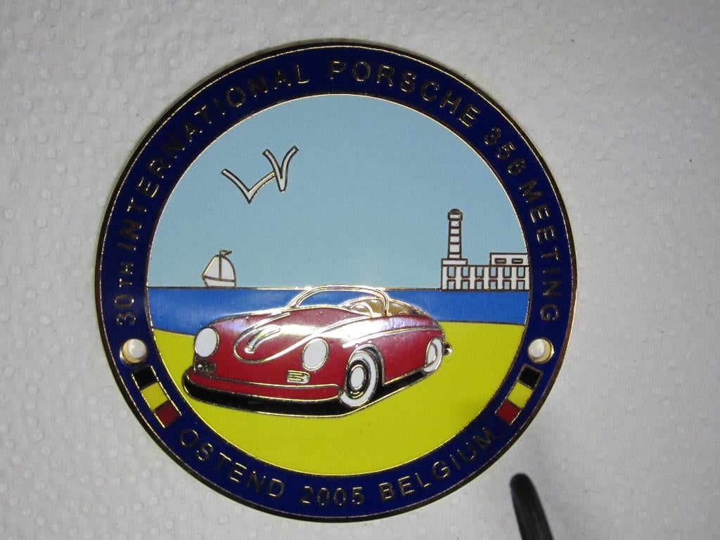 Badge émaillé Porsche 356  30TH International Porsche Ostend, Enlèvement, Neuf, Voitures