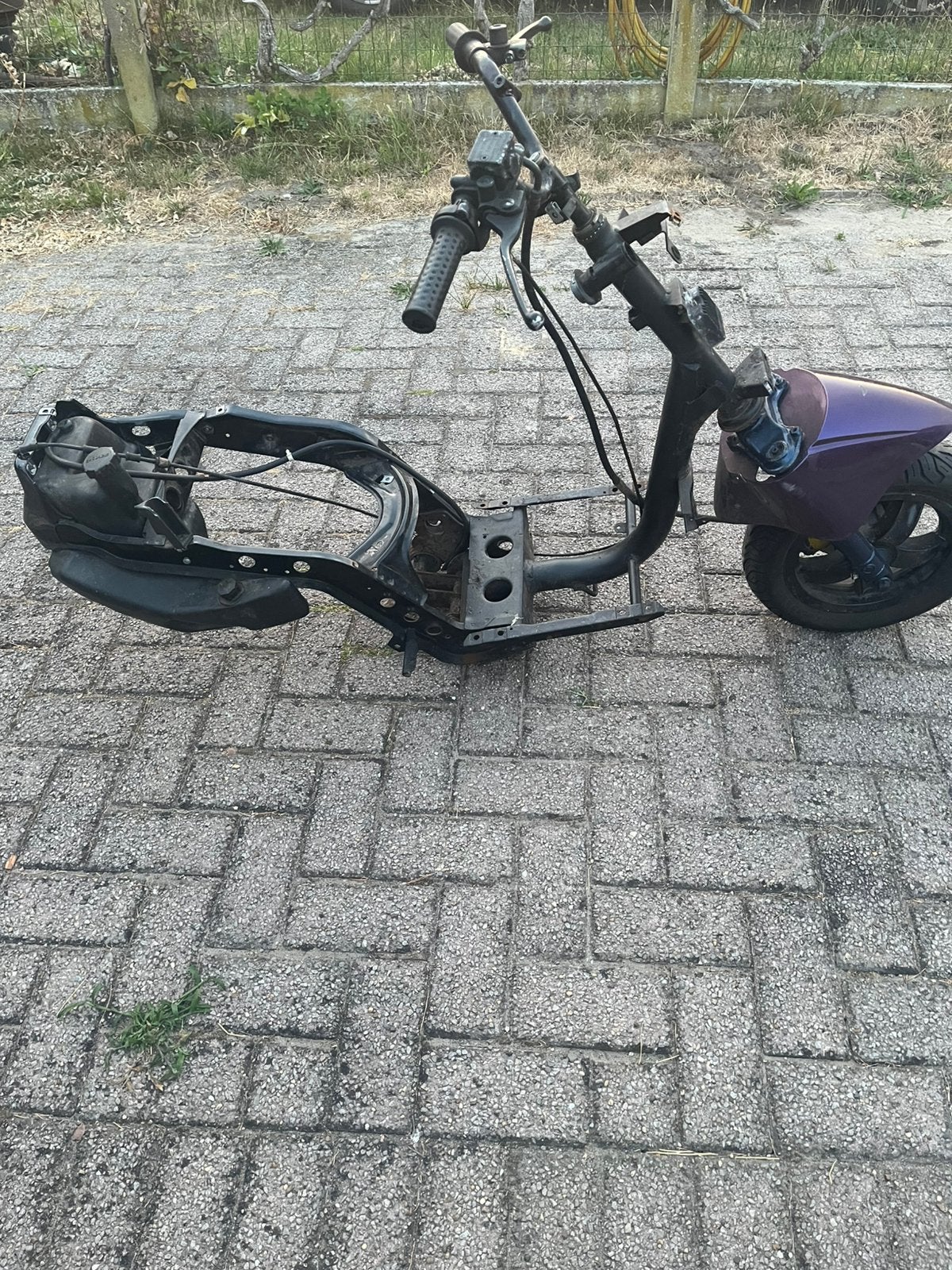 Piaggio zip frame, Fietsen en Brommers, Brommeronderdelen | Algemeen, Ophalen, Frame