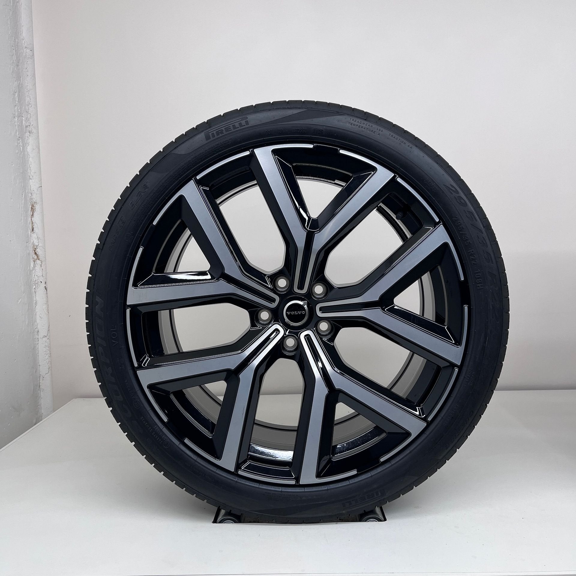 Volvo EX90 - 22 inch - zomerbanden, Auto-onderdelen, Gebruikt, 295 mm, Banden en Velgen, Overige maten
