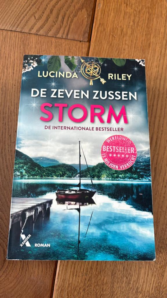 Lucinda Riley - Storm, Boeken, Ophalen, Lucinda Riley