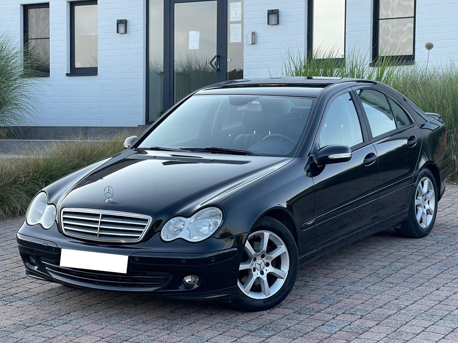 Mercedes C220 prêt à immatriculer, Achat, Boîte manuelle, Autres couleurs, Noir