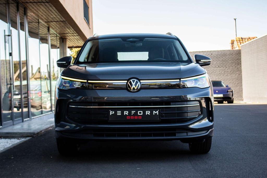 Volkswagen Tiguan e-HYBRID 1.5 E-TSI DSG*180kW*MASSAGE & MEM, Autos, 1395 cm³, USB, Achat, Entreprise