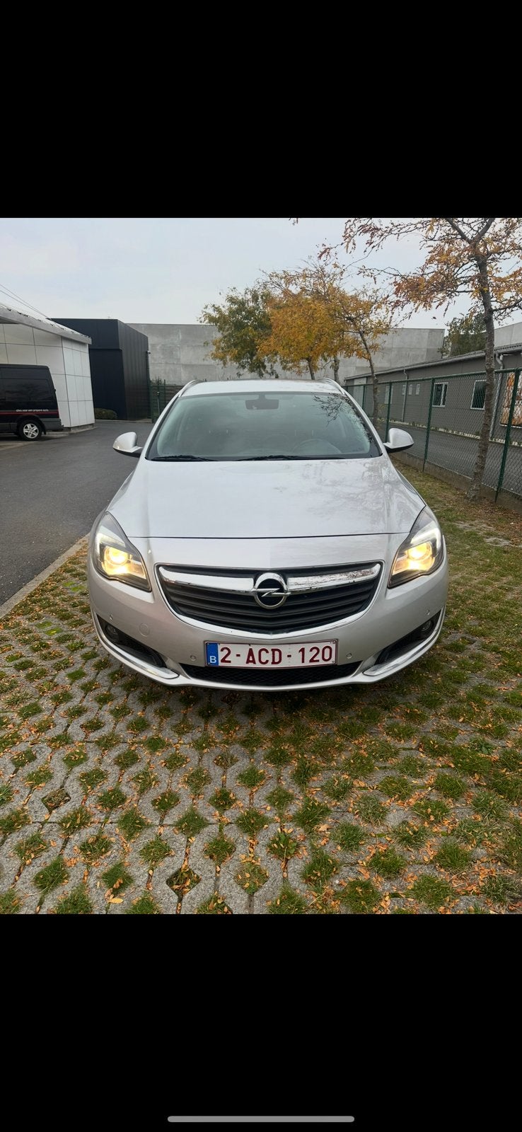 Opel insignia, Autos, Cuir, Argent ou Gris, Euro 6, Boîte manuelle