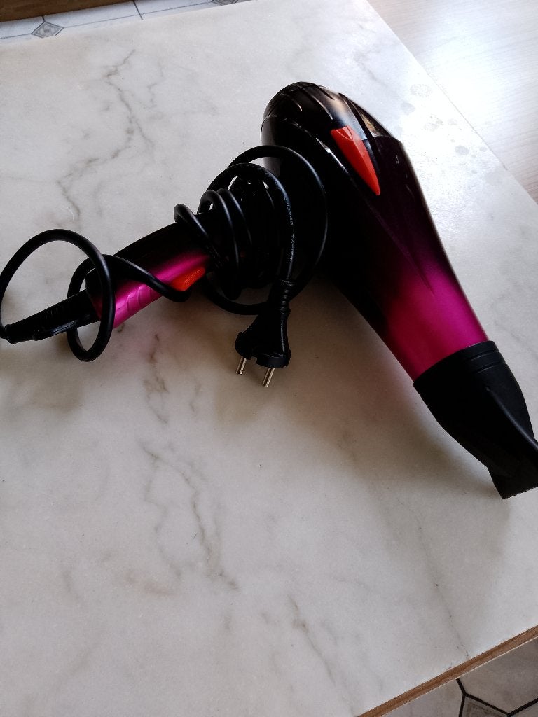 Sèche cheveux ionique assez puissant, Bijoux, Sacs & Beauté, Enlèvement ou Envoi