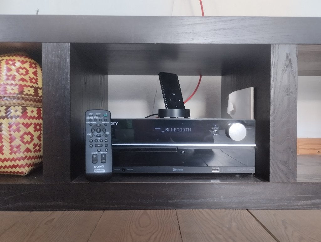 Sony CMT-HX50BTR Micro Hi-Fi System + Sony SS-CHX70 speakers, TV, Hi-fi & Vidéo, Chaîne Hi-fi, Utilisé, Lecteur CD, Tuner ou Radio