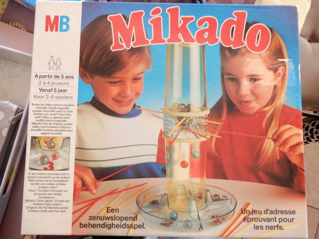 knikkerspel a.d.h.v.mikado, Ophalen