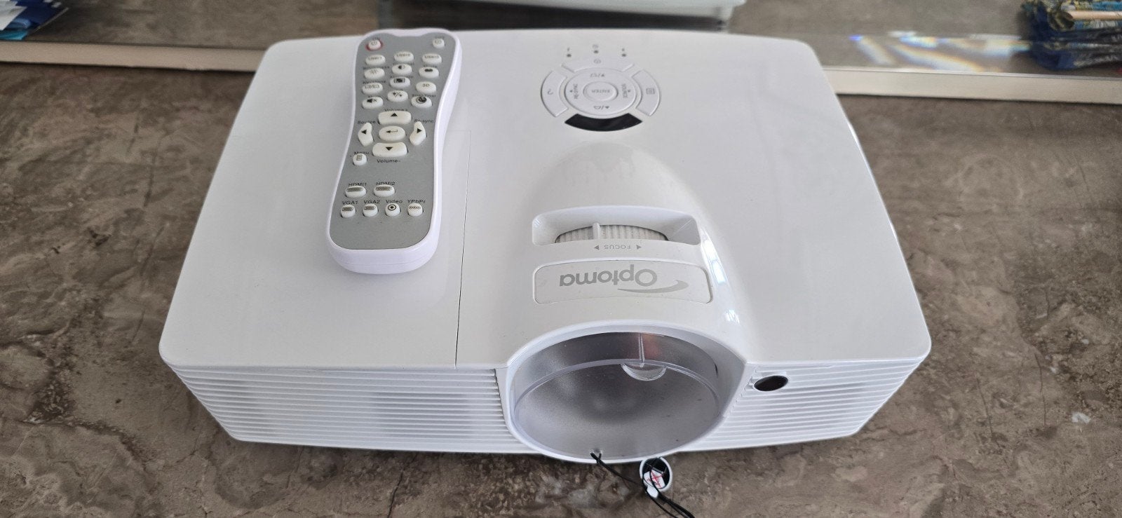 Optoma VDGTGZBZ met projectiescherm, Audio, Tv en Foto, Beamers, Ophalen, Gebruikt