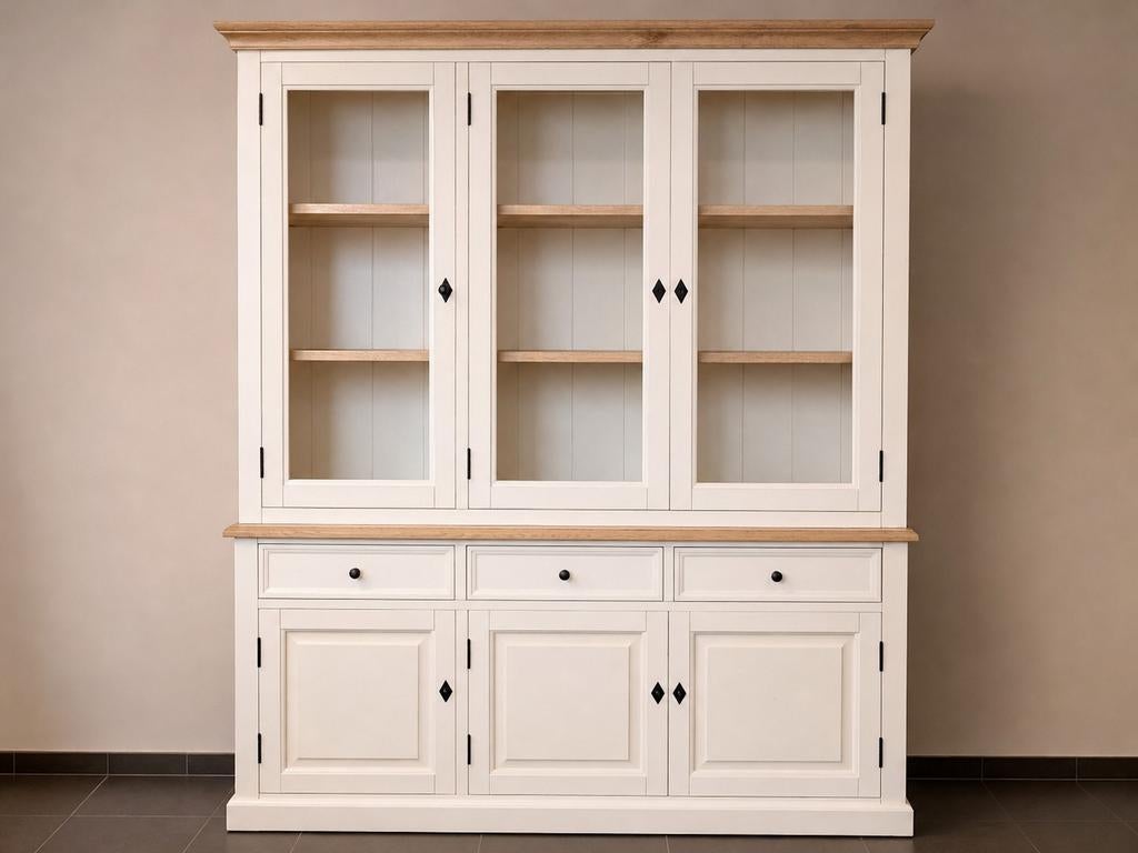 Witte buffetkast, Ophalen