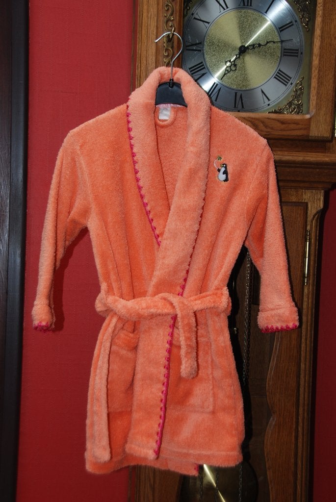 Joli peignoir orange manches longues T104/110cm Très Bon, Enfants & Bébés, Vêtements enfant | Taille 110, Enlèvement ou Envoi